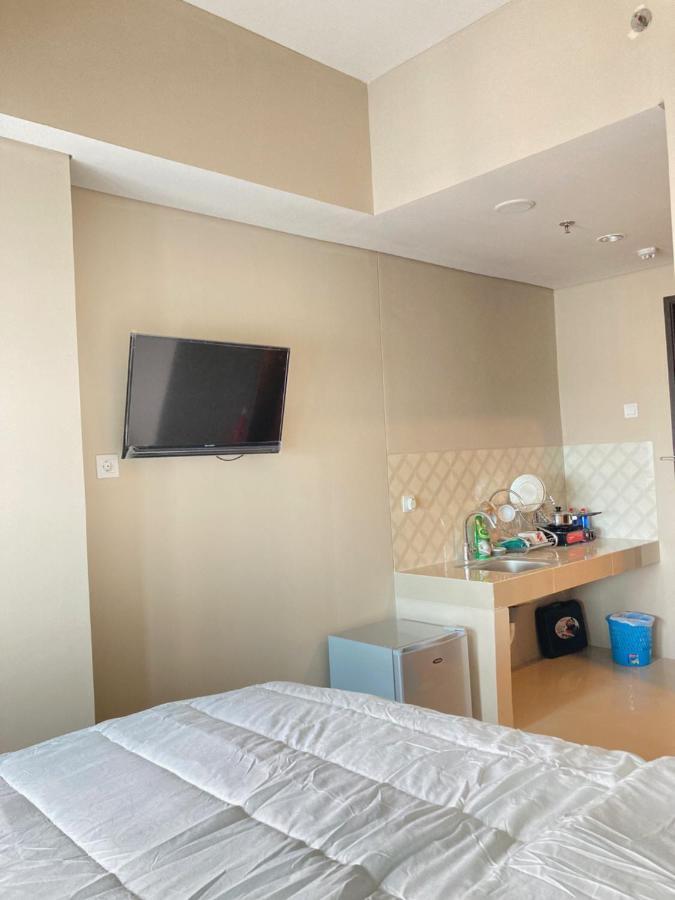 Bess Mansion Apartment, 16Th Floor Surabaya Luaran gambar