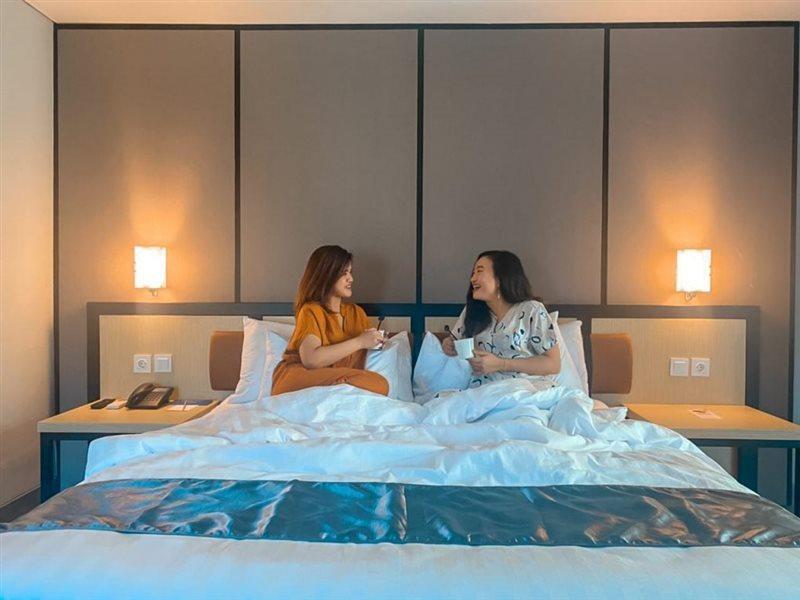 Bess Mansion Apartment, 16Th Floor Surabaya Luaran gambar